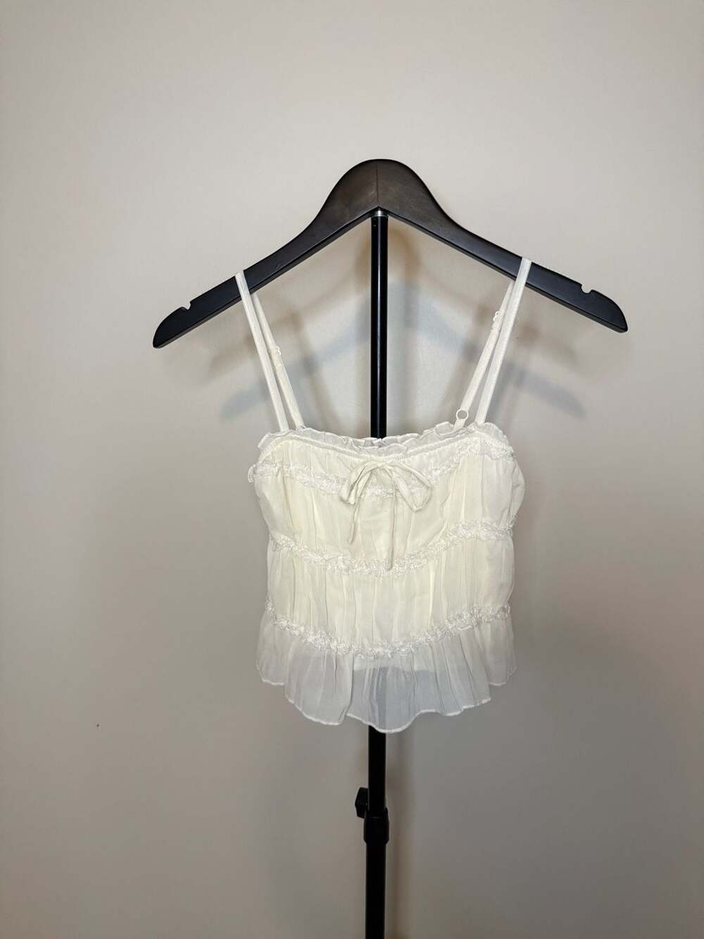 Thirty Thirty L/A Cream Ruffled Chiffon Crop Top and Maxi Skirt Two-Piece Set - Picture 4 of 8